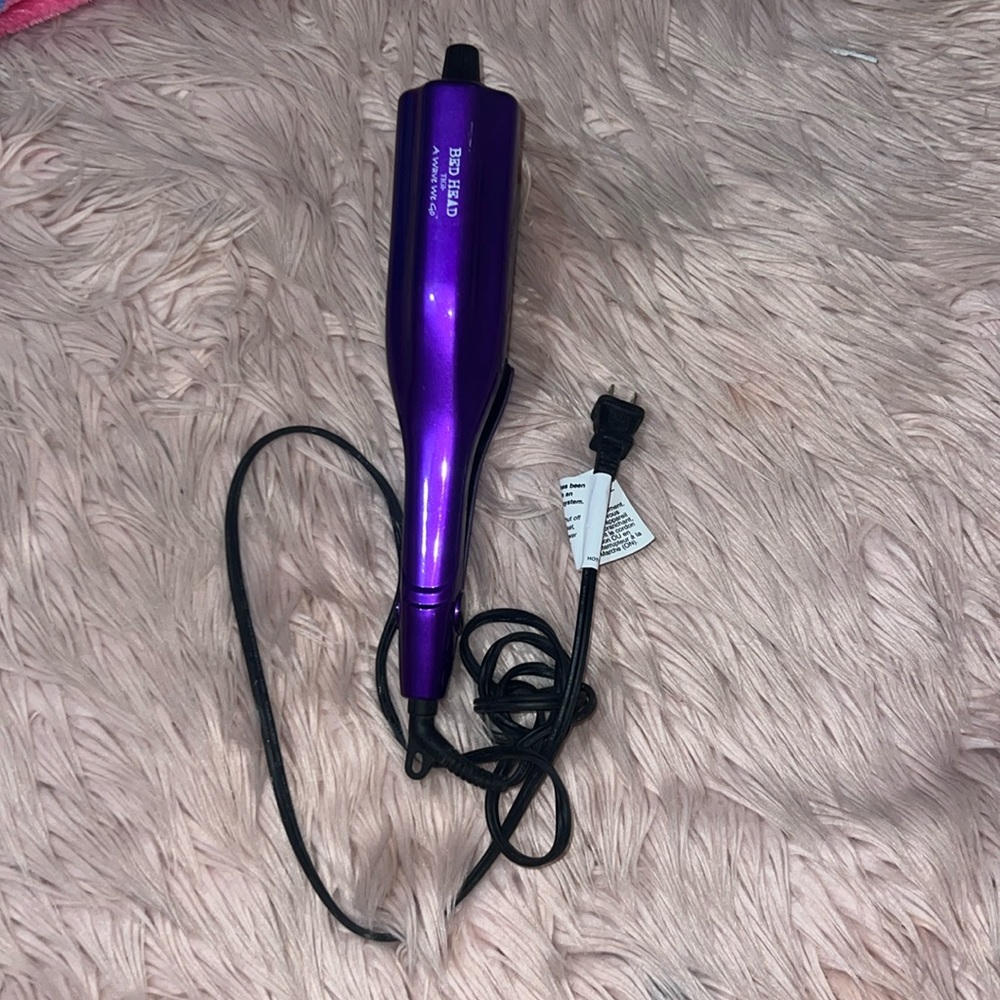 Purple bed head crimper